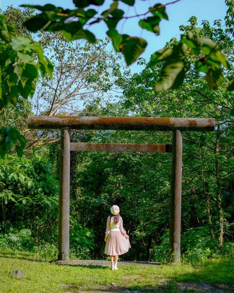 曾經在荒煙漫草中被人遺忘的加灣神社,在部落族人沿用太魯閣族的砌石技術,攜手修復失落已久的神社, 終於讓更多旅人感受到台灣原鄉和日本傳統文化的碰撞,原來是這麼美好無邊界。