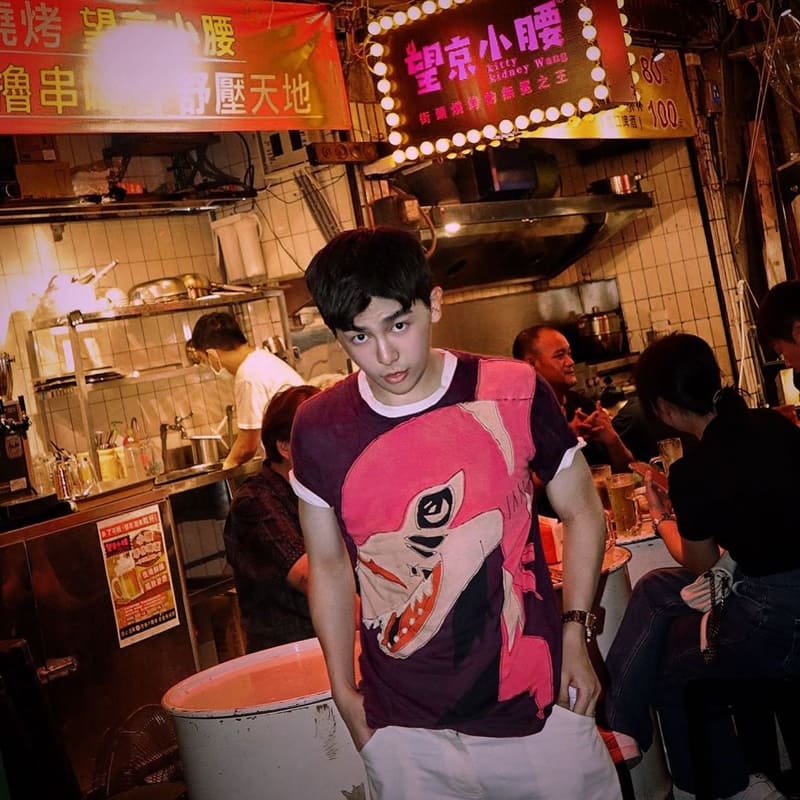 「望京小腰 Kitty Kidney Wang 」饒河夜市街頭燒烤!啤酒生啤搭情調鐵桶、熱鬧不計價!
