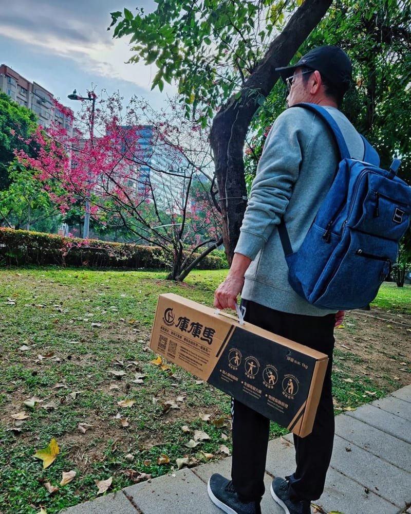 「庫庫馬多功能運動手杖」提升長者生活品質!健康享受多功能保護安全、GIGI推薦!