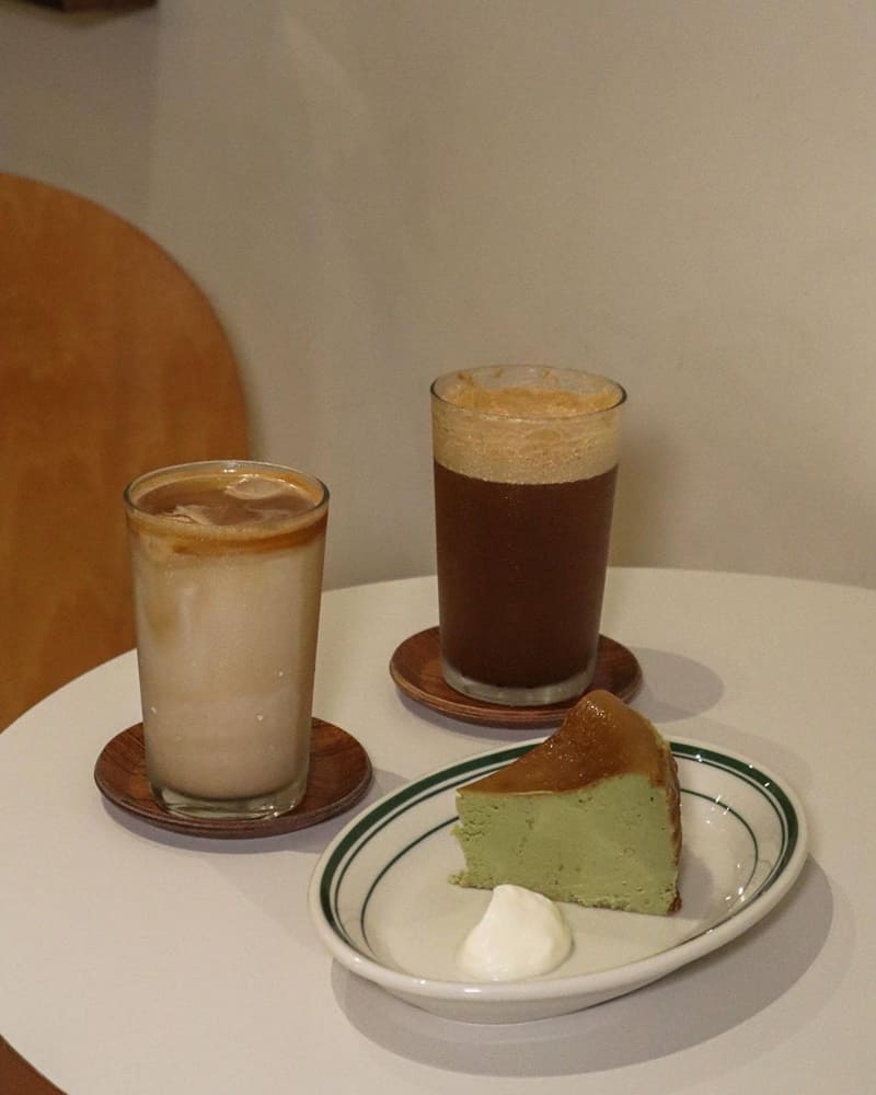 「三島sum:dao」新竹韓系木質簡約咖啡廳！品味幸福咖啡與美味巴斯克蛋糕！