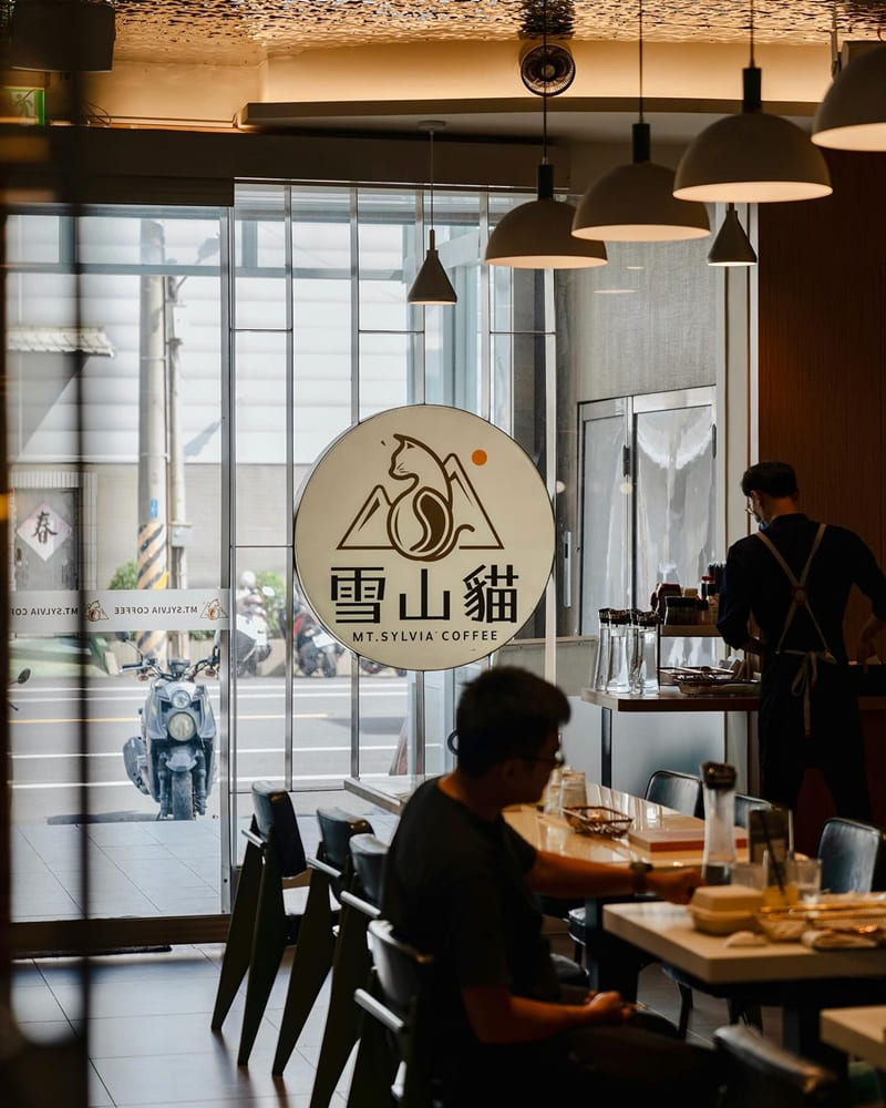 「MT.Sylvia Coffee 雪山貓」台南唯美精緻咖啡館、美食風情一次擁有、網美打卡必訪！