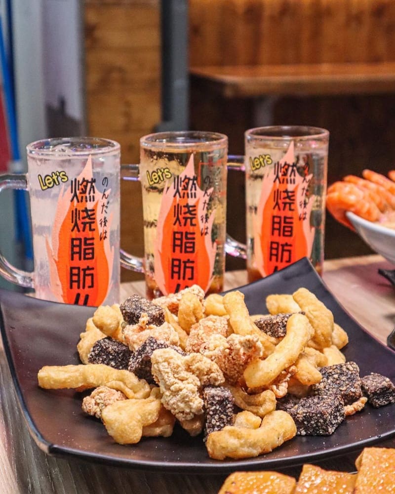 「享來初」新竹東門市場高CP值美食殿堂！大碗浮誇新鮮、創意麵線、海鮮、炸物！