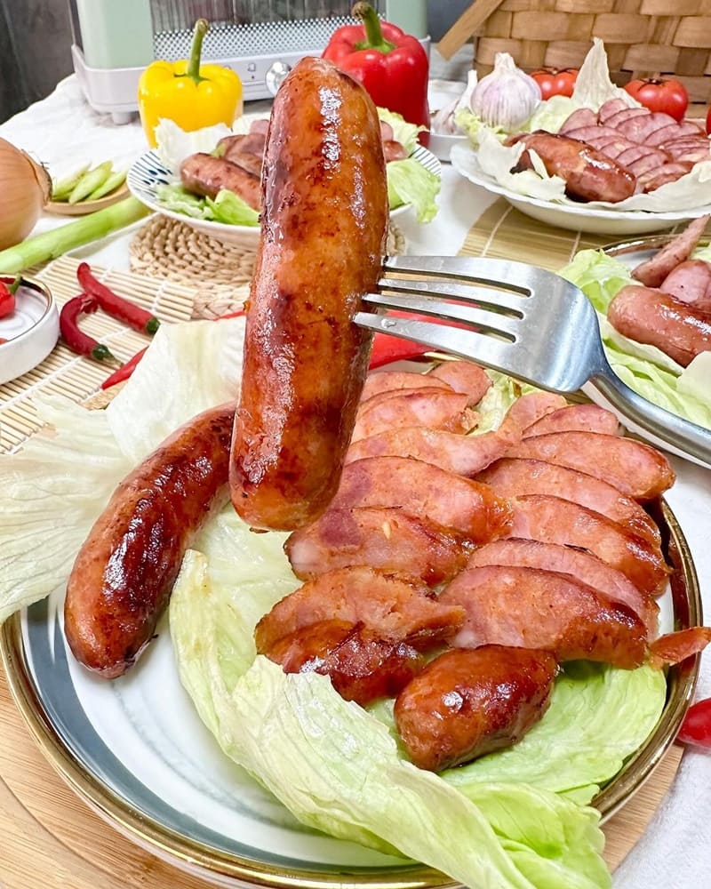 「興哥手工香腸」傳承三十年經典！爆漿肉汁美味、多種口味滿足您的味蕾、限時優惠、不容錯過！