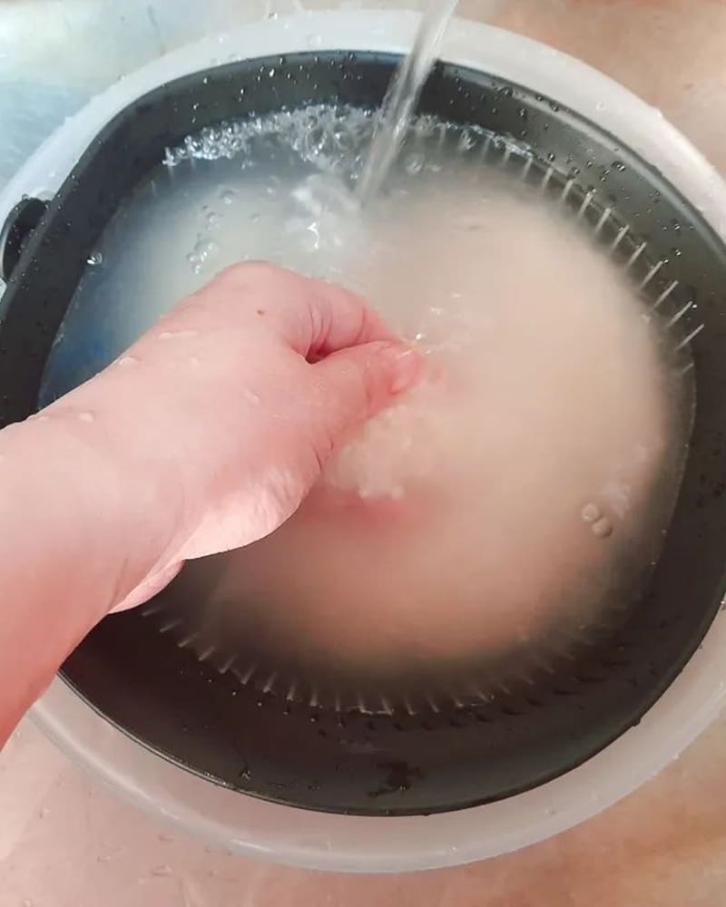 對一個歸剛在灶腳裡走跳的家庭煮婦來說….😌最不可或缺的東西是什麼呢?那當然是廚房好幫手啦!!!!! 貝殼馬麻今天要來和粉絲好友們分享廚房好物,一起來看看我在「 日本山崎生活美學-Yamazaki 新入手的質感好物吧~