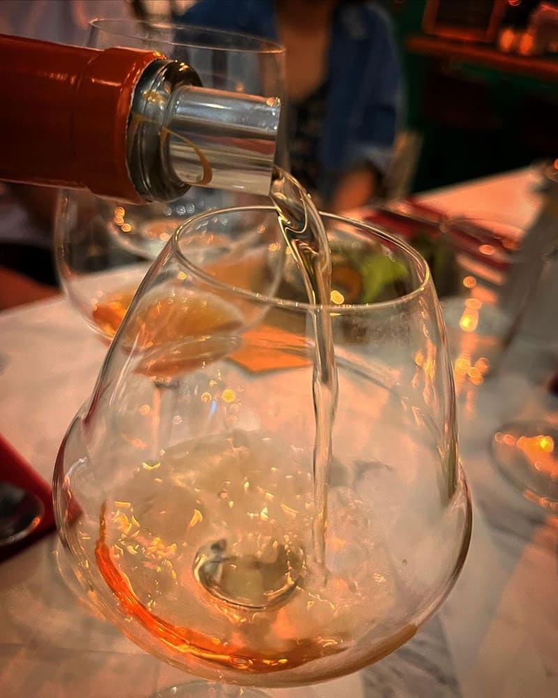「燕子愛紅酒Yan's Wine」台北中正區葡萄酒小館！愛上自然酒、經典調酒酒吧！