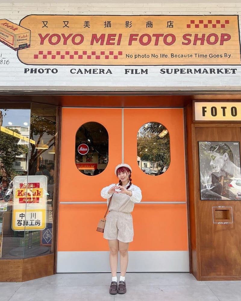 「又又美FotoShop」台南文青攝影選物店大更新、復古造景元素、拍立得底片相機！