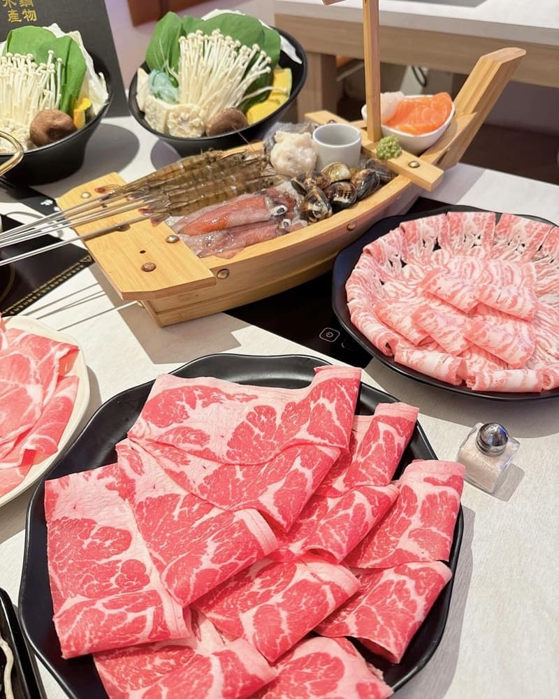 「海牧水產鍋物」通化街美食推薦！新鮮海鮮與精選肉品、絕品湯頭與Q彈手工拉麵！