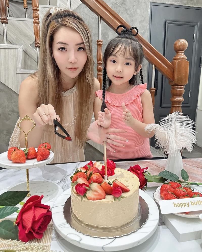 「NOZOMI BAKERY」台北母親節特選美點！戚風蛋糕與青梅凍結合、花香草莓韻味盎然、質感十足！