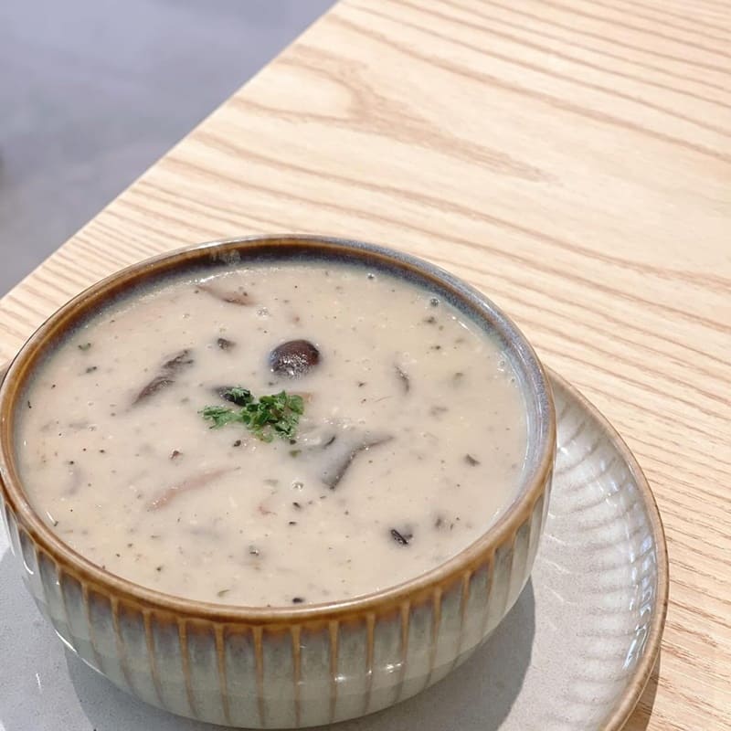 「青沐」台北大安海鮮料理！干貝明太子燻鮭魚蛋黃麵、店內獨特空間與豐盛海鮮麵料理！