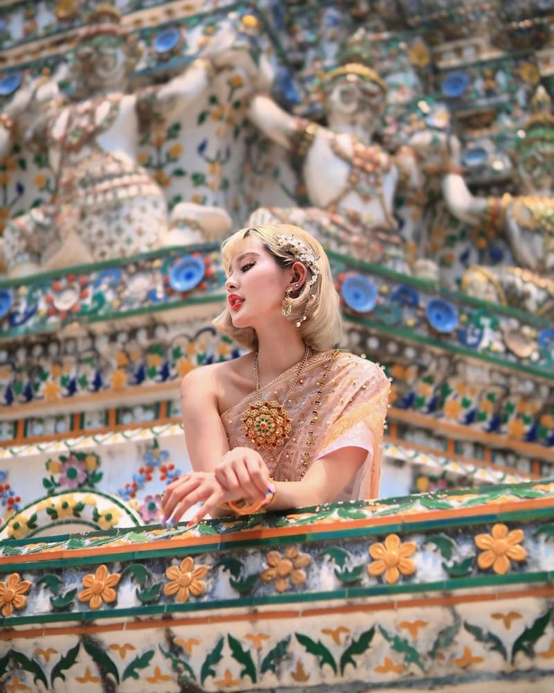 「泰國鄭王廟泰服體驗」服裝、髮型和飾品！推薦搭配攝影師拍攝、900泰銖全包、專業又省時！