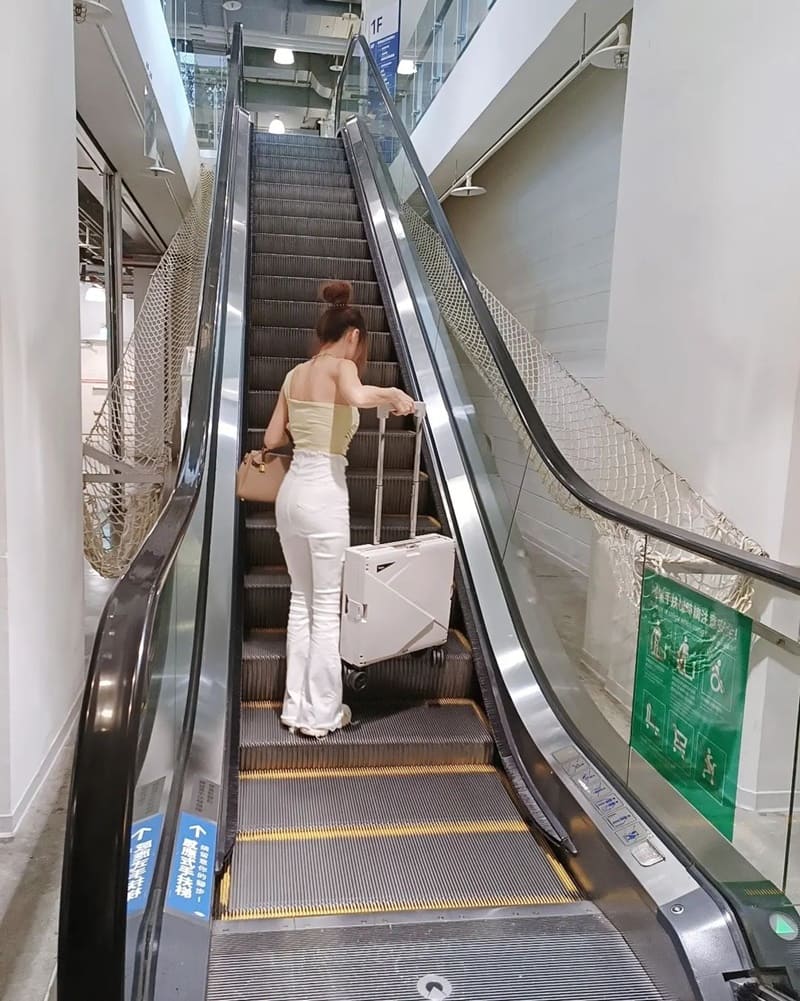 「金好箱折疊收納手推車」台灣居家美學品牌BONSON、實用耐重、質感出眾、方便收納！