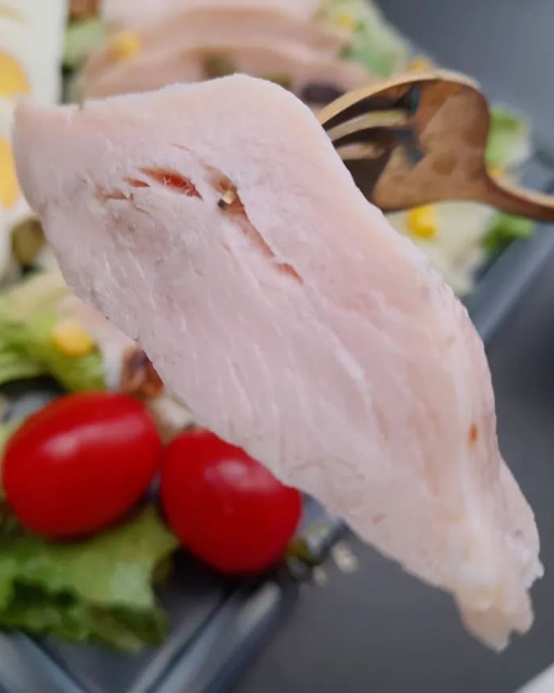 「大成嫩雞胸」全家超商專業減醣美食、輕鬆備餐、清爽美味、夏日必選、拆袋即食!