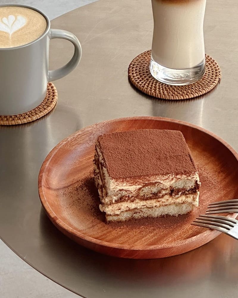 「Coffee Ring」高雄日式侘寂之美咖啡廳!精緻甜點、尋覓簡約、清新雅致空間!
