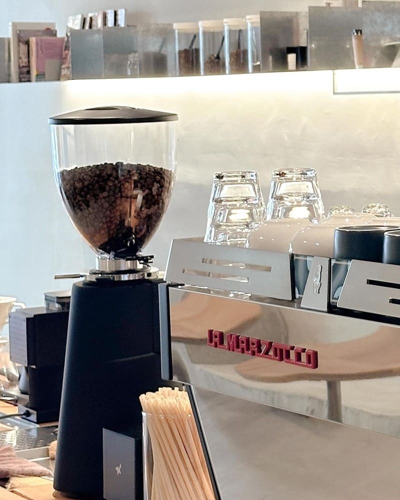 「Coffee Ring」高雄日式侘寂之美咖啡廳！精緻甜點、尋覓簡約、清新雅致空間！