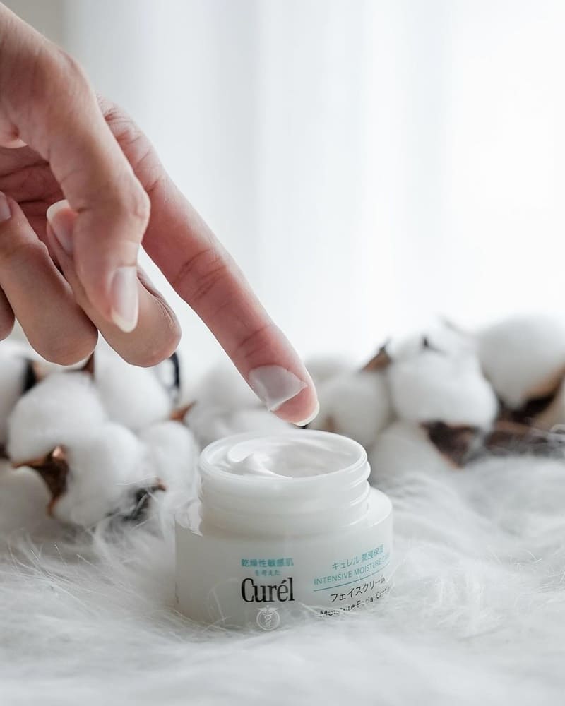「潤浸保濕化粧水」Curél珂潤敏感肌品牌！深層乳霜、小資入門保養、肌膚保濕秘密！