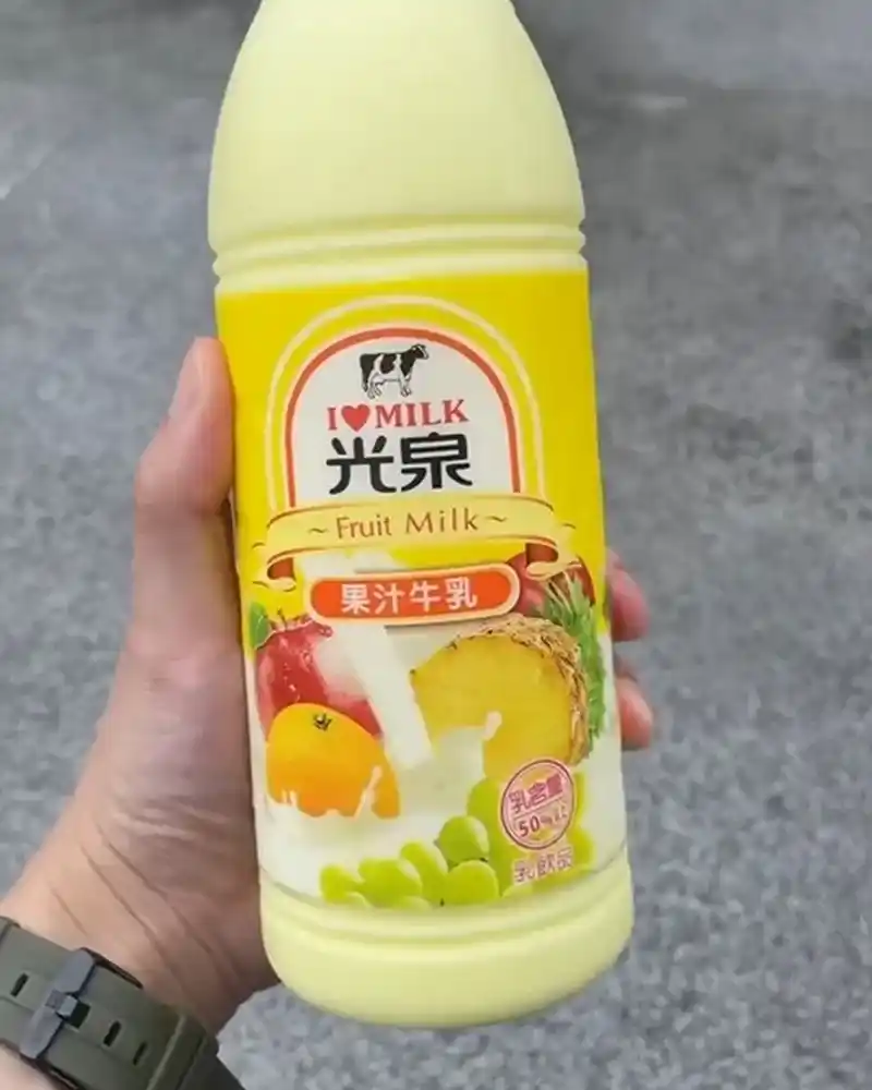 「全家X光泉果汁牛乳」超商限定新品報你知、經典口味酷繽沙、夏日清涼健康享受！