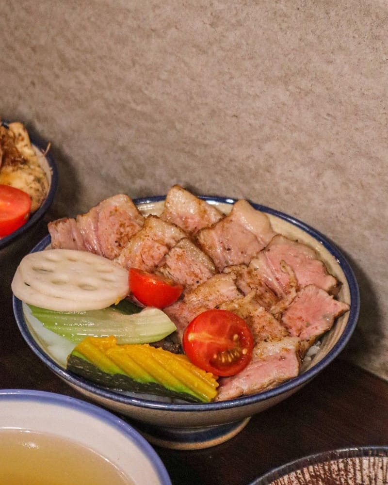 「硬派主廚」新竹東門市場專業舒肥料理!品味創新料理、肉質軟嫩多汁、精緻甜點!