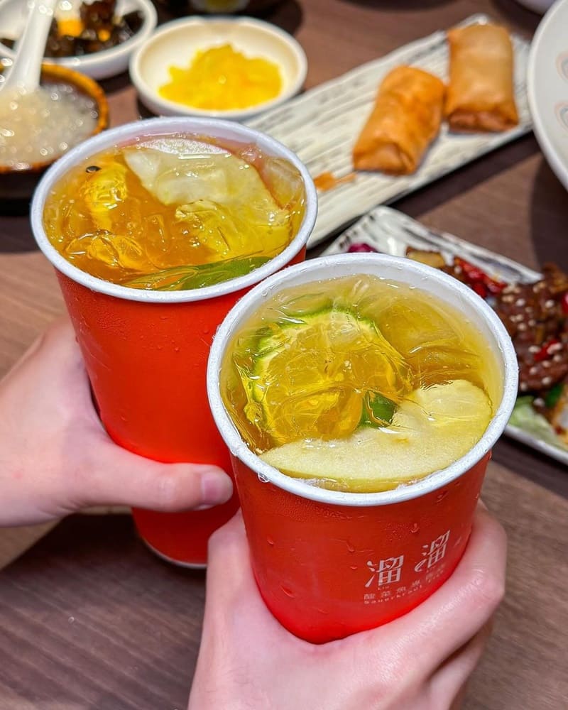 「溜溜酸菜魚專賣店」高雄富民店盛大開幕!全時段營業、經典川菜料理、脆皮鮮蝦捲!