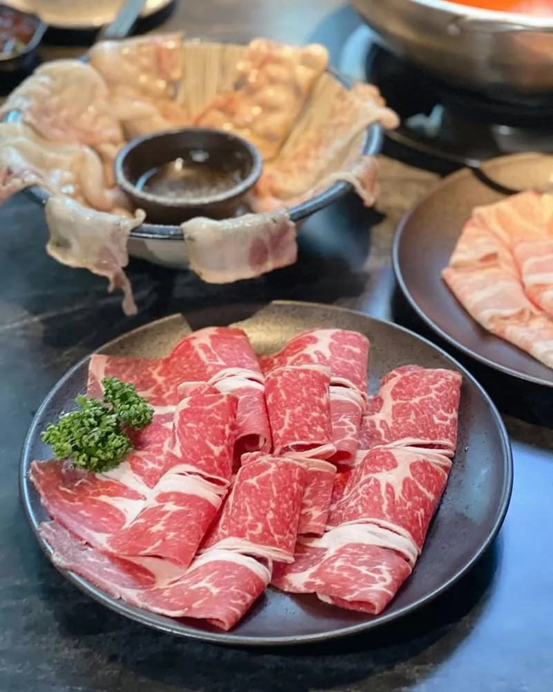 怎麻辣頂級鴛鴦鍋
