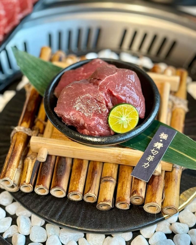 「揪餖燒肉」台北信義ATT4FUN燒烤料理、視野絕佳欣賞101、獨家特色三宮格開胃菜！