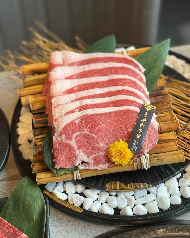 「揪餖燒肉」台北信義ATT4FUN燒烤料理、視野絕佳欣賞101、獨家特色三宮格開胃菜！