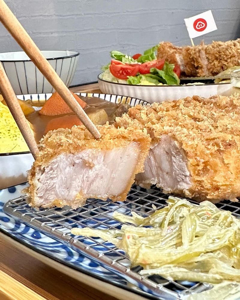 「咔豬KATSU 超厚切豬排」北投巷弄間隱藏美食、高品質咖哩、日式豬排肉質鮮嫩、大口滿足！