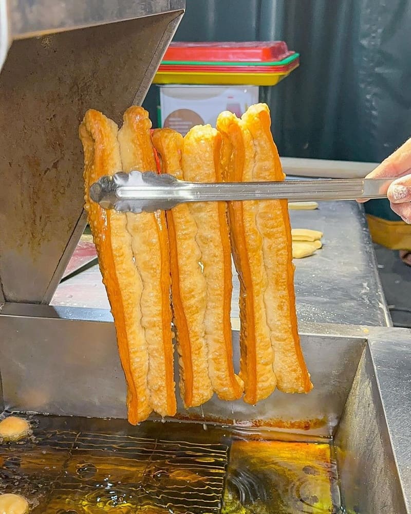 「橫油條創意美食」高雄苓雅文化中心附近!40年老字號美食、限量手工麵老饕最愛!