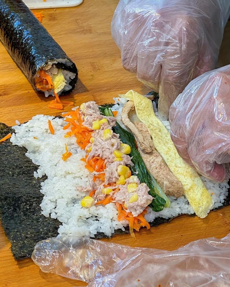 「歐巴飯捲」高雄鳳山高中美食!進口用料、無澱粉飯捲、韓國風情、獨特魅力!