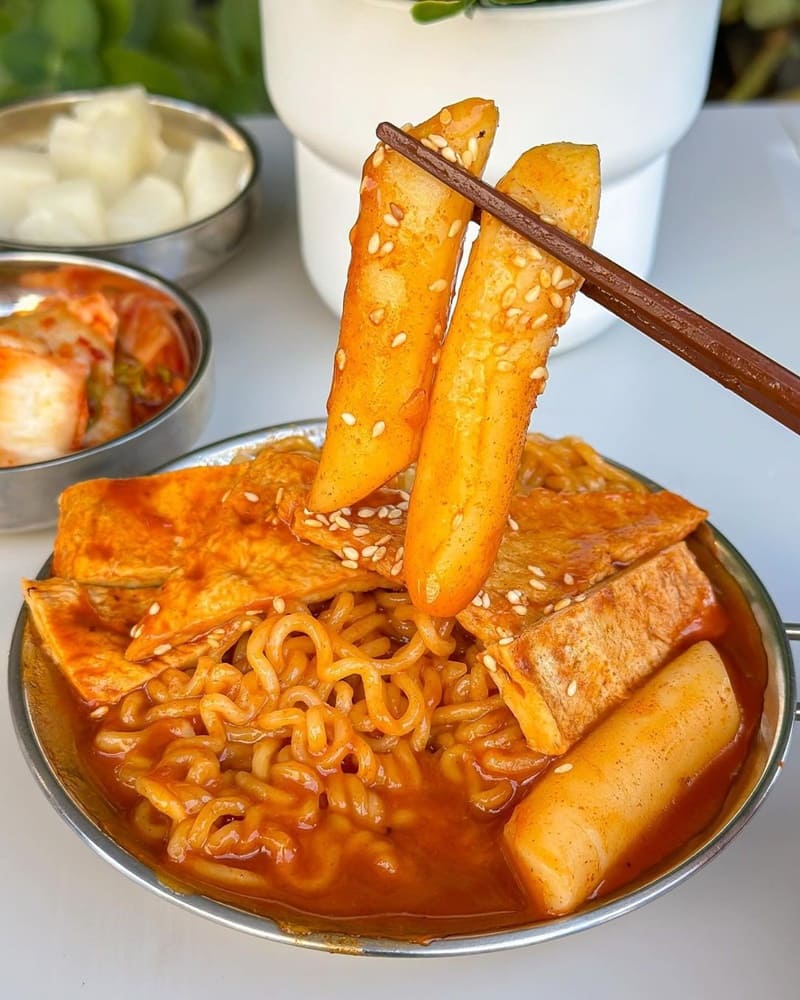 「歐巴飯捲」高雄鳳山高中美食!進口用料、無澱粉飯捲、韓國風情、獨特魅力!