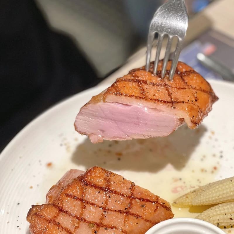 「瀧厚炙燒熟成牛排」台北牛排盛宴推薦!老饕菲力、炙燒法式櫻桃鴨、浪漫書局結束約會!