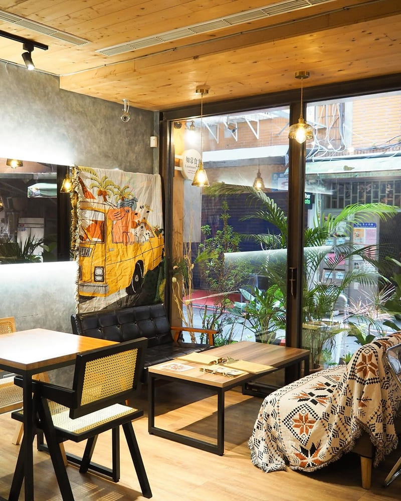 「如常食光Luminare Café」淡水巷弄隱藏療癒咖啡廳、家常風味美食、心靈療癒結合！
