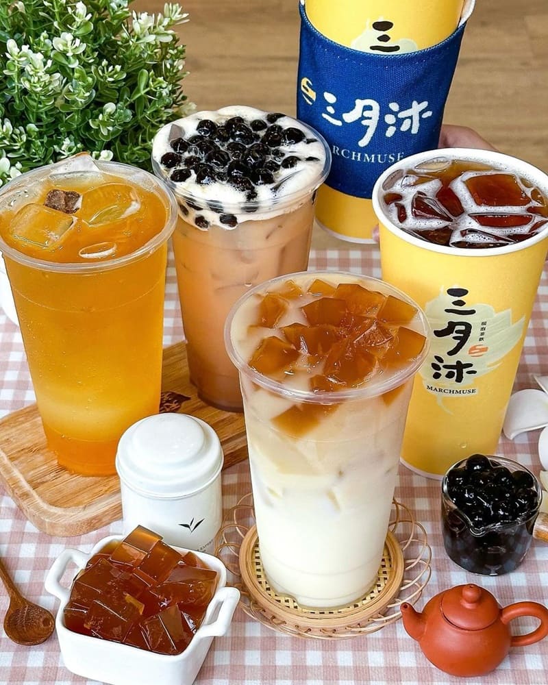 「三月沐現泡茶飲」高雄楠梓店現泡手搖茶文化!香醇茶香層次、雲沐烏龍拿鐵!