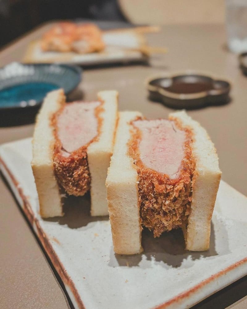 「岡心食堂」台北大安平價日料、極上珠寶丼多款日式美食、風味獨特、飽滿口感!