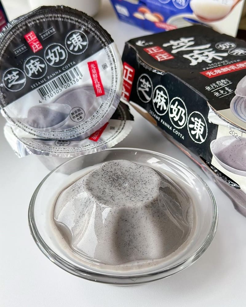 「光泉正庄芝麻奶凍」全聯推出新品甜點！極Q彈療癒、鮮乳加入台灣研磨芝麻融合！