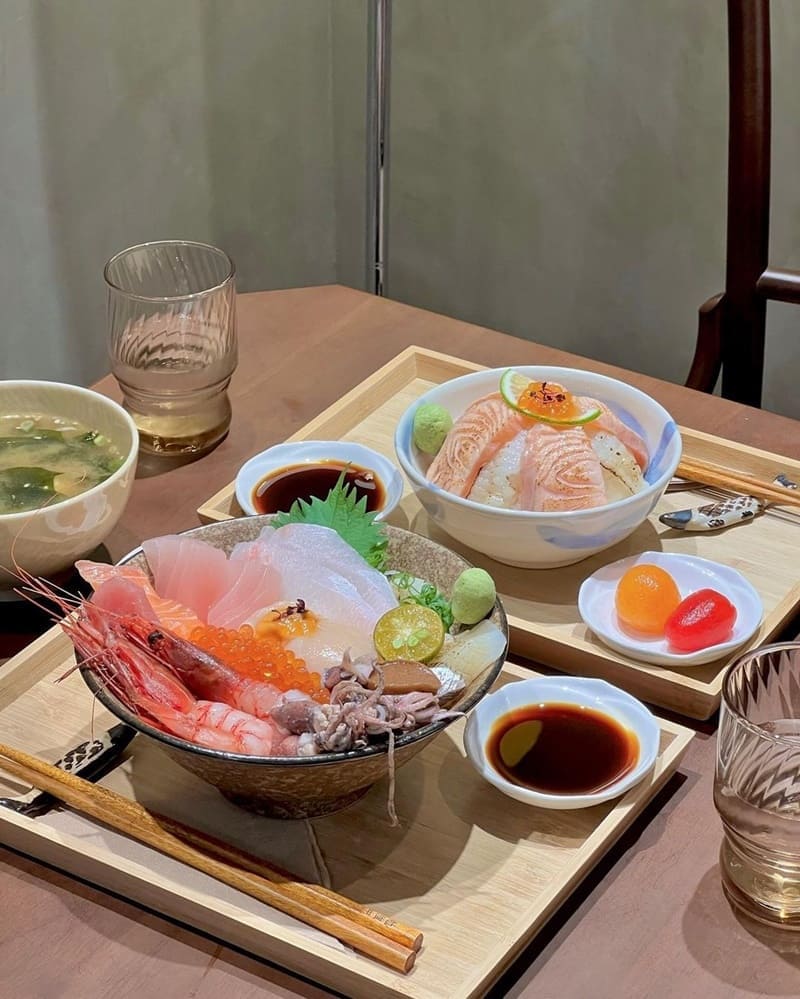 「勉強中」台北日式海鮮手作料理專門店‎、深木質調文青風、擺脫傳統日式風格！