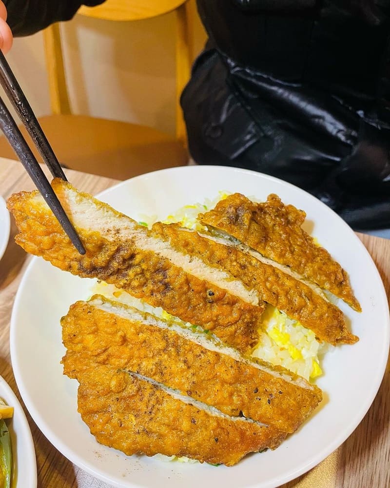 「小本經營」新北永和中式美味精緻飯麵小館、經典口味、精湛手藝、號稱平價鼎泰豐!