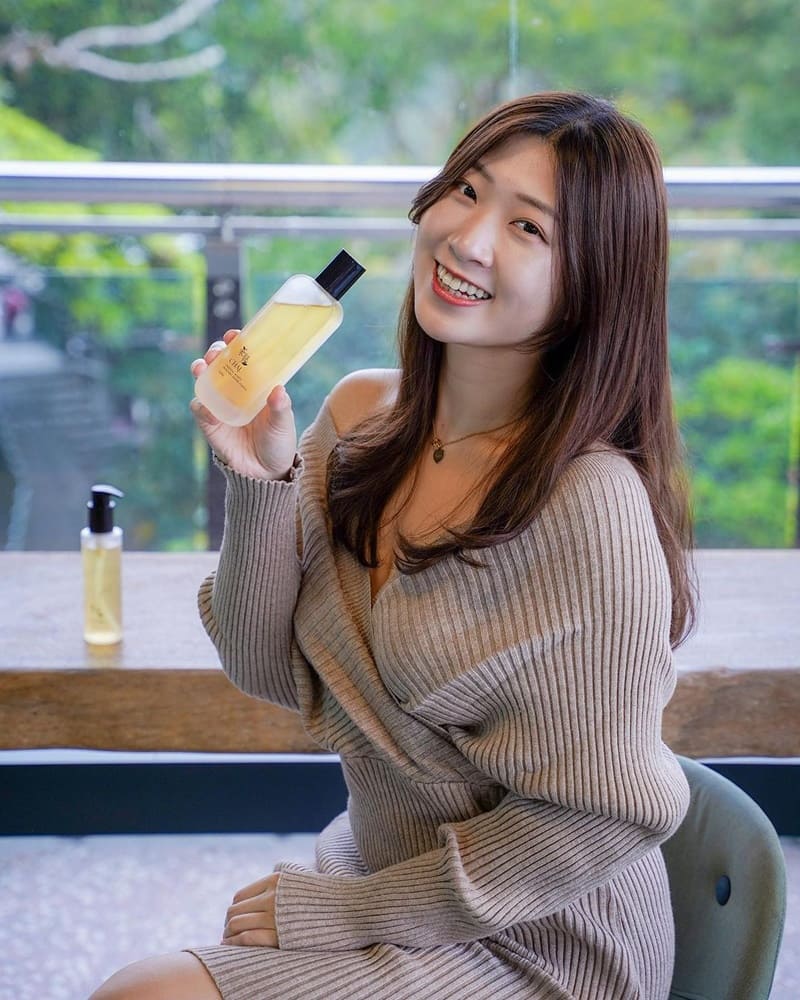「茶覺」台灣茶養膚品專業推薦！東方美人修護液、金萱保濕卸妝露、溫和潔淨無負擔、肌膚煥然一新！
