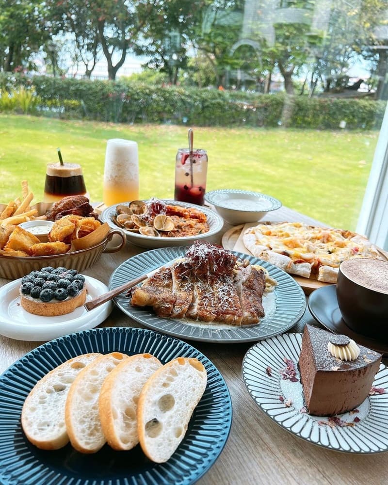 「The畔Cafe&Dining」桃園龍潭湖畔首選特色美食！浪漫氛圍、戶外歐風庭園！