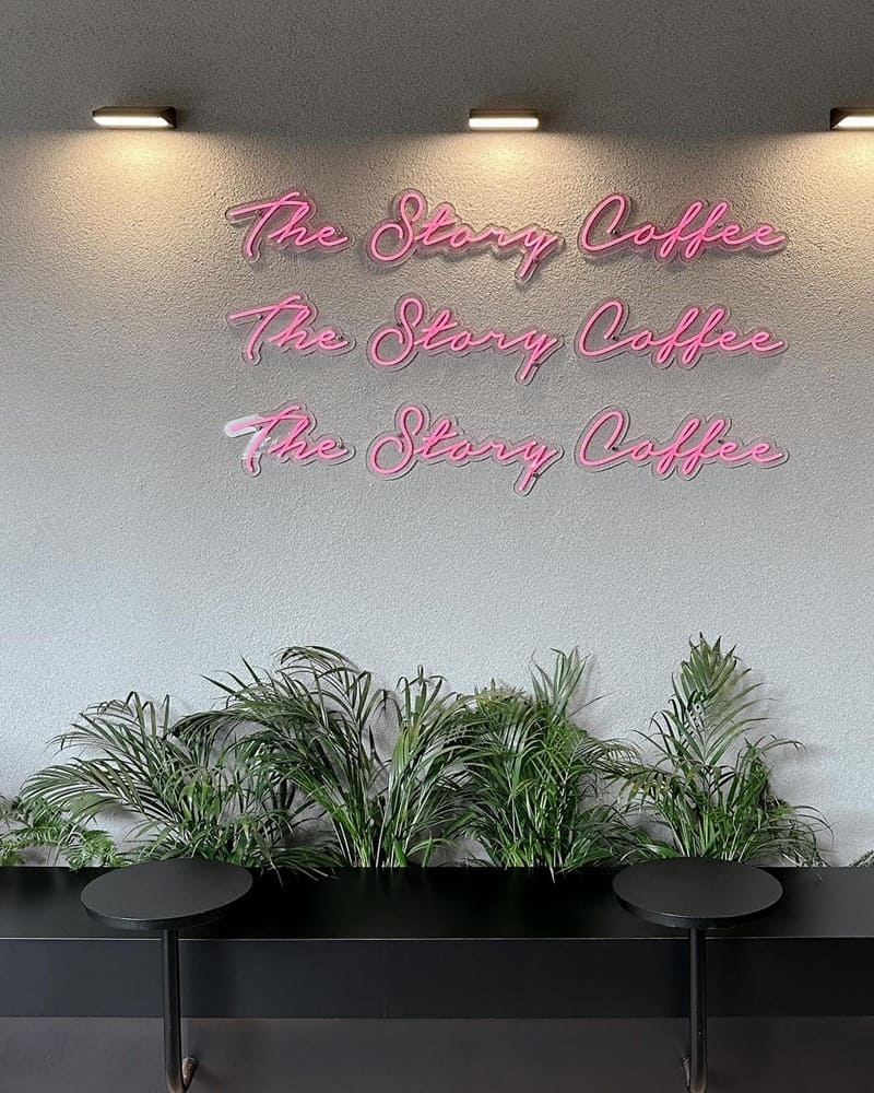 「有個故事咖啡The Story Coffee」九如健工店！獨特黑粉、豐富選擇、外帶專賣店！