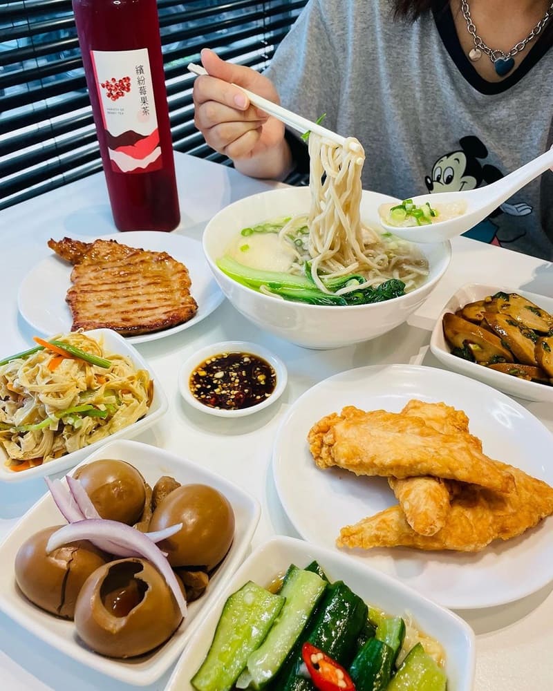 「文湖21雞湯麵」內湖737巷新據點、專業健康美食誘人味蕾、kidd大力推薦！