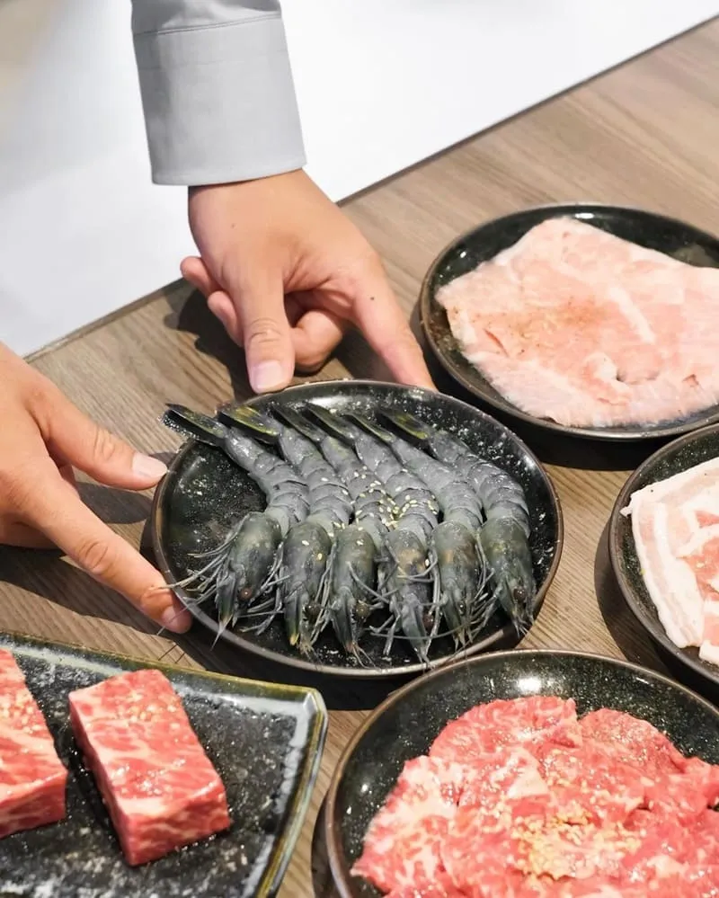 「胡同裏燒肉」新北新店日式燒肉、女王套餐母親節聚會饗宴、寵物友善餐廳、萱Ⓝⓘ推薦!