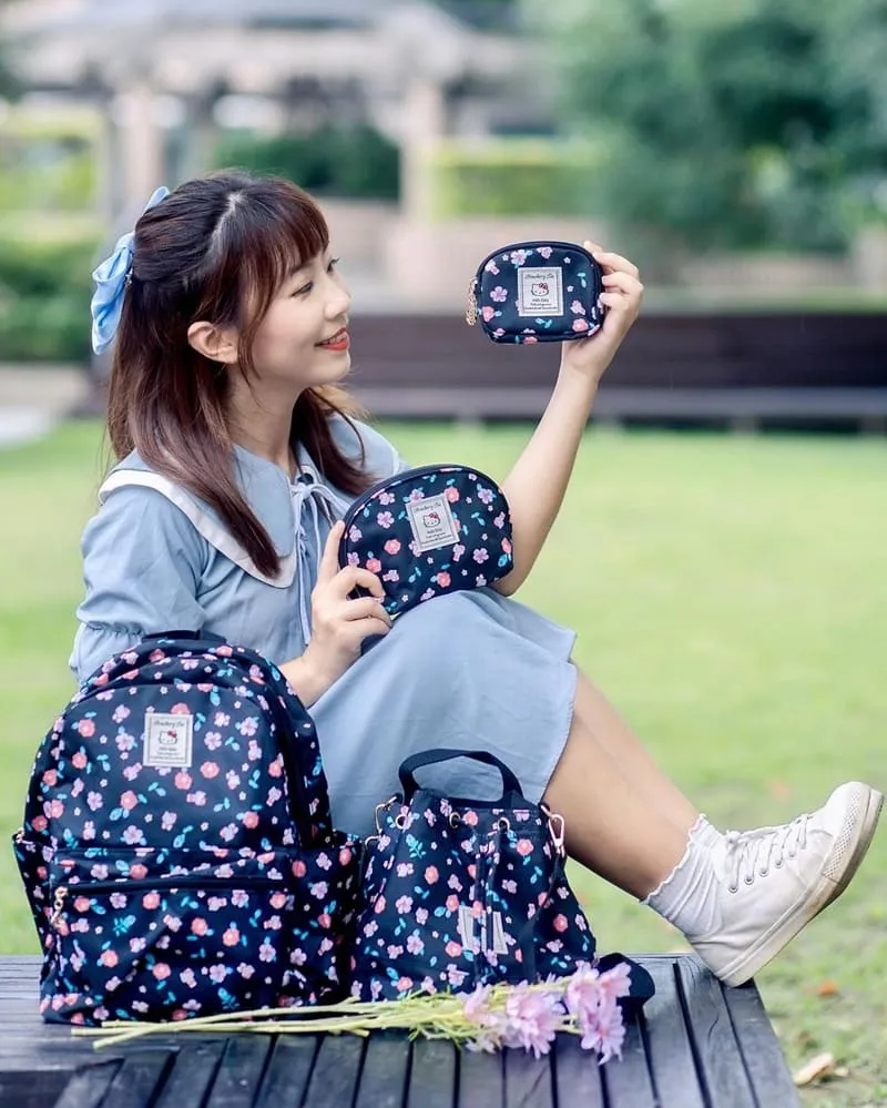 「BAG TO YOU百達遊」7-ELEVEN合作推出聯名商品、凱蒂花園午茶系列、花漾多功能後背包！
