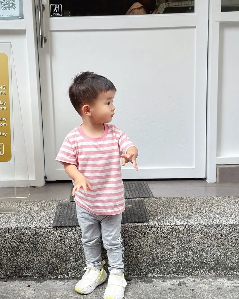 簡捷餐桌