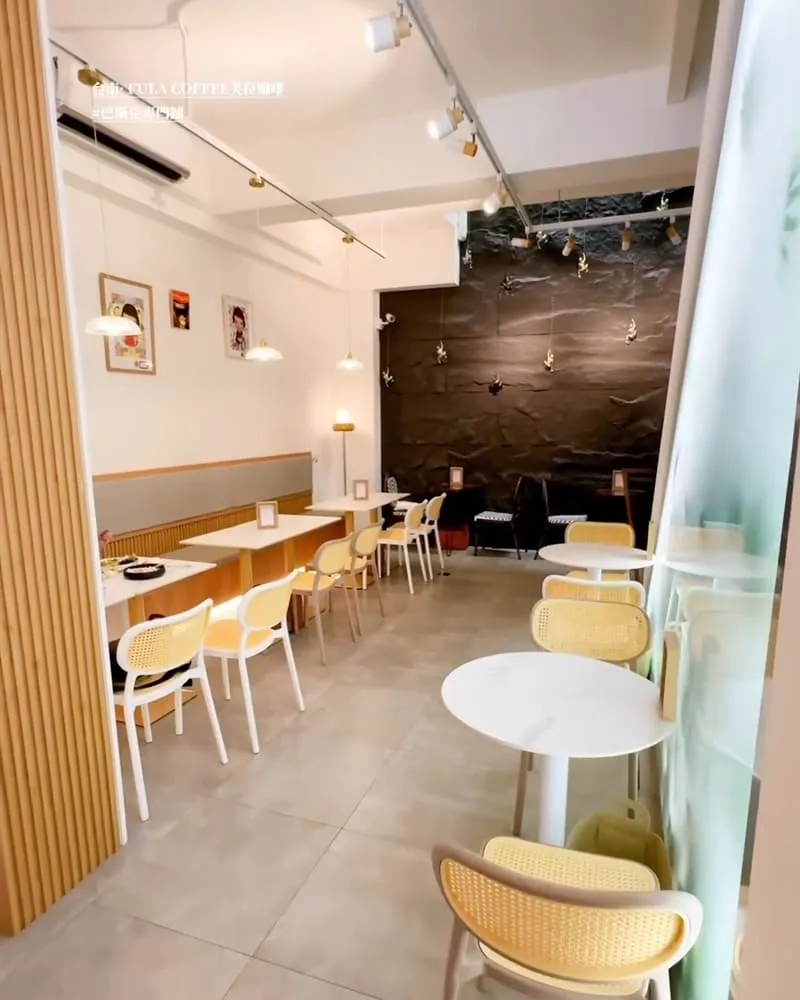 「FULA COFFEE芙拉咖啡」台南安平新開幕咖啡廳、巴斯克專賣店、品味藝術與美食!