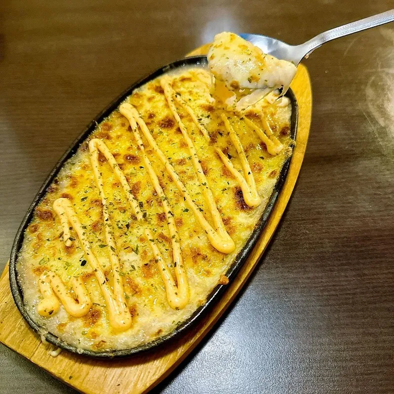 「吞兵衛元祖居酒屋」台北中山必吃!日式風格美食&私人包廂聚會、炸牛蒡仙貝、起司炸蝦、特調飲品一應俱全!