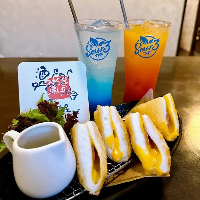 「吞兵衛元祖居酒屋」台北中山必吃!日式風格美食&私人包廂聚會、炸牛蒡仙貝、起司炸蝦、特調飲品一應俱全!