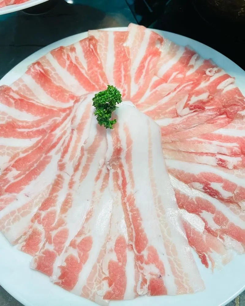 「九寨十鍋」台北中山純正四川麻辣鍋、網美等級火鍋店、專業美食饗宴、宵夜新選擇!