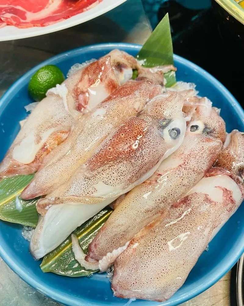 「九寨十鍋」台北中山純正四川麻辣鍋、網美等級火鍋店、專業美食饗宴、宵夜新選擇!