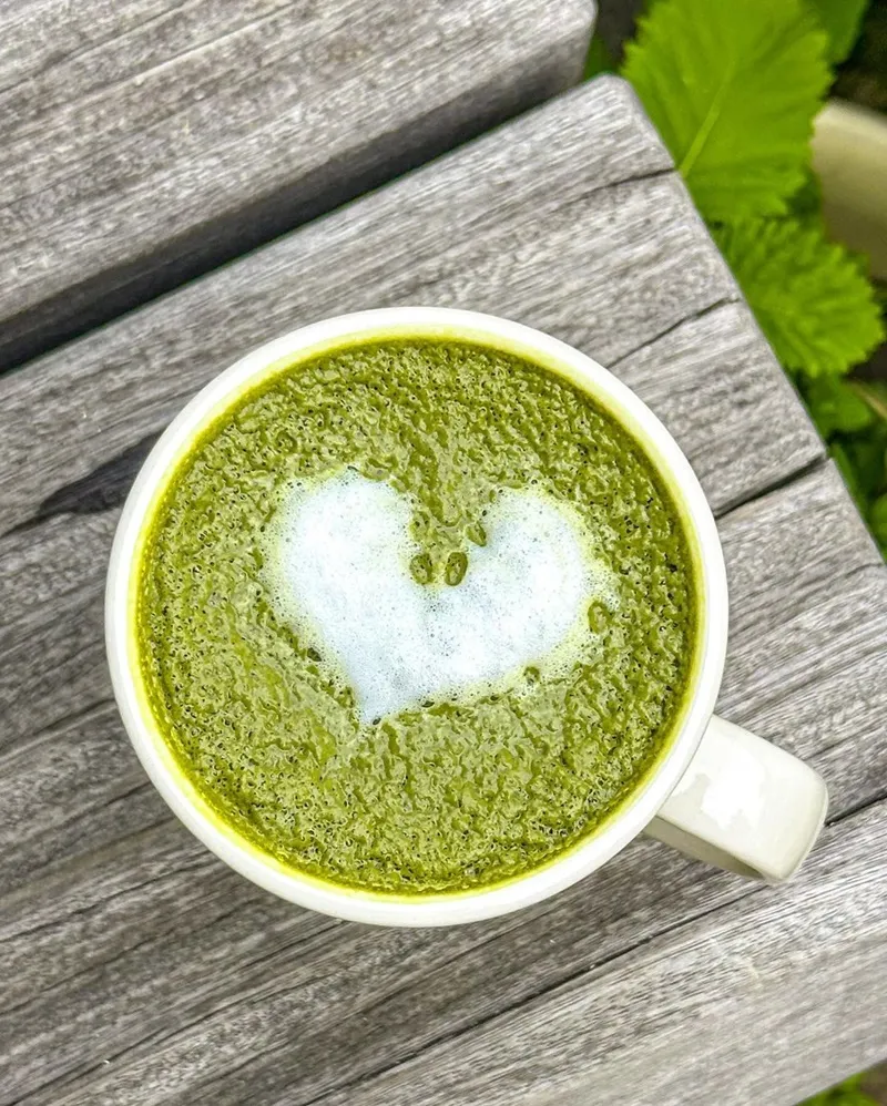 「#SPACE CAFE」高雄白色簡約咖啡廳!極致咖啡奢華空間與美味、一窺品牌限量90周年咖啡機之美!