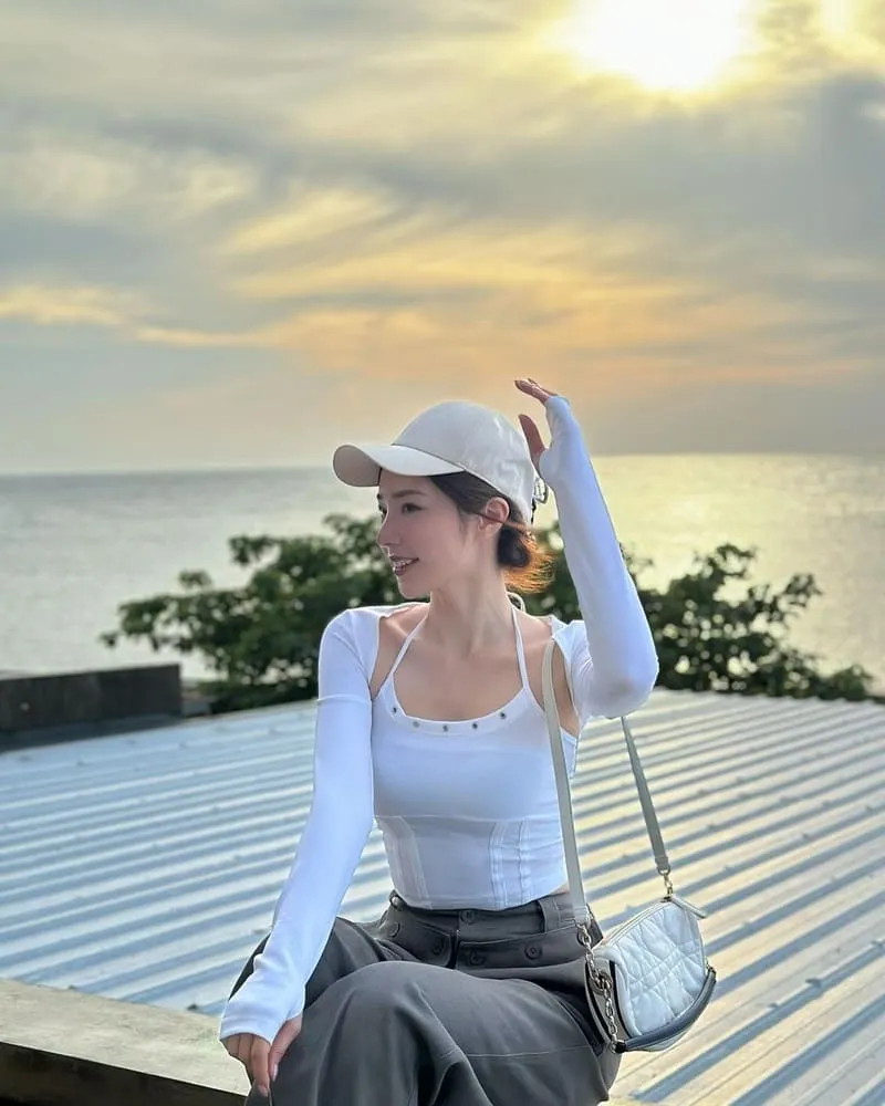 「我們在海邊」新北三芝絕美海景咖啡廳!欣賞北海岸日落、悠閒舒適空間、美味甜點!